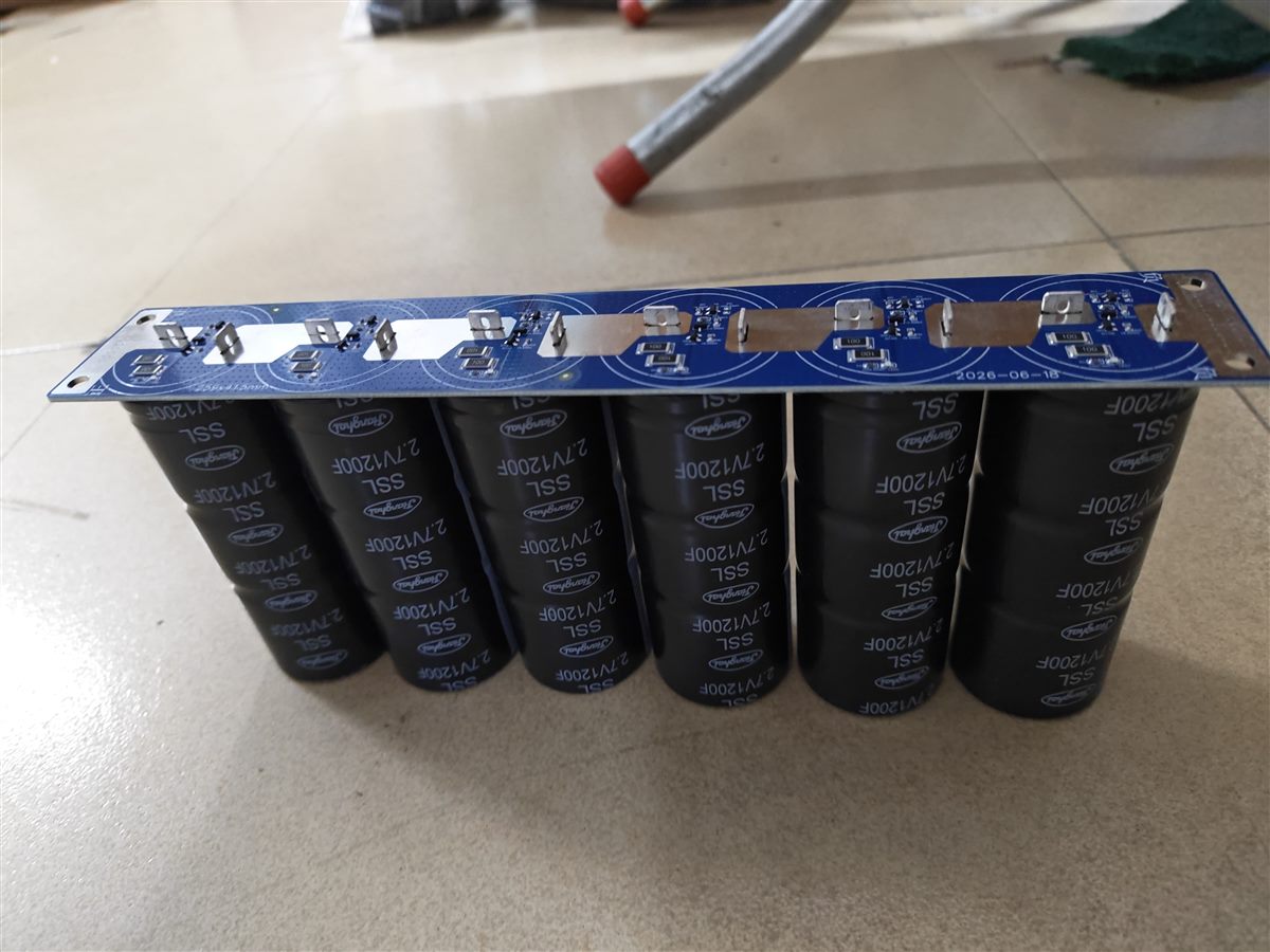 16V 200F