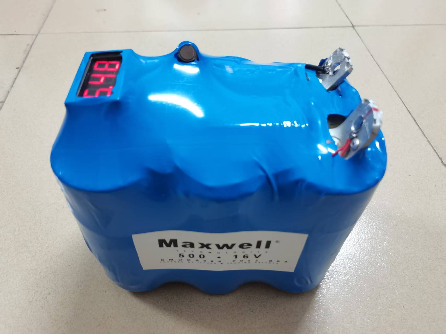 16V 500F (W:68mm L:418mm H:179mm)