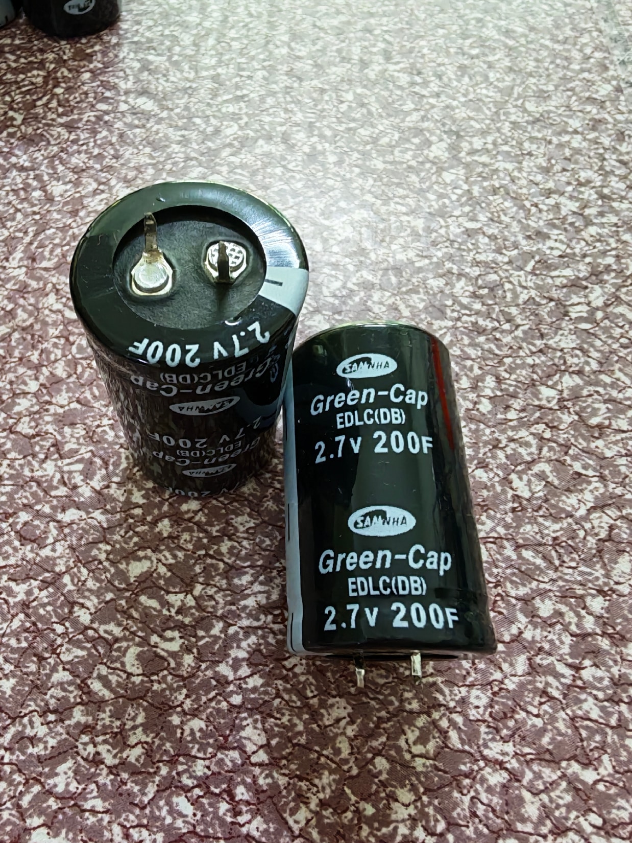 2.7V 100F