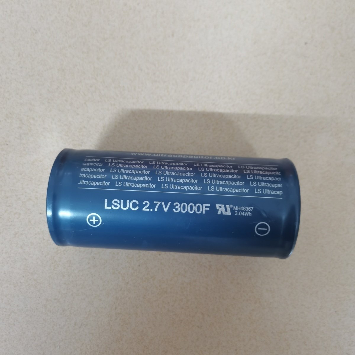 2.7V 900F
