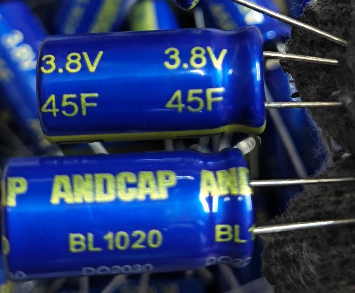 3.8V 30F