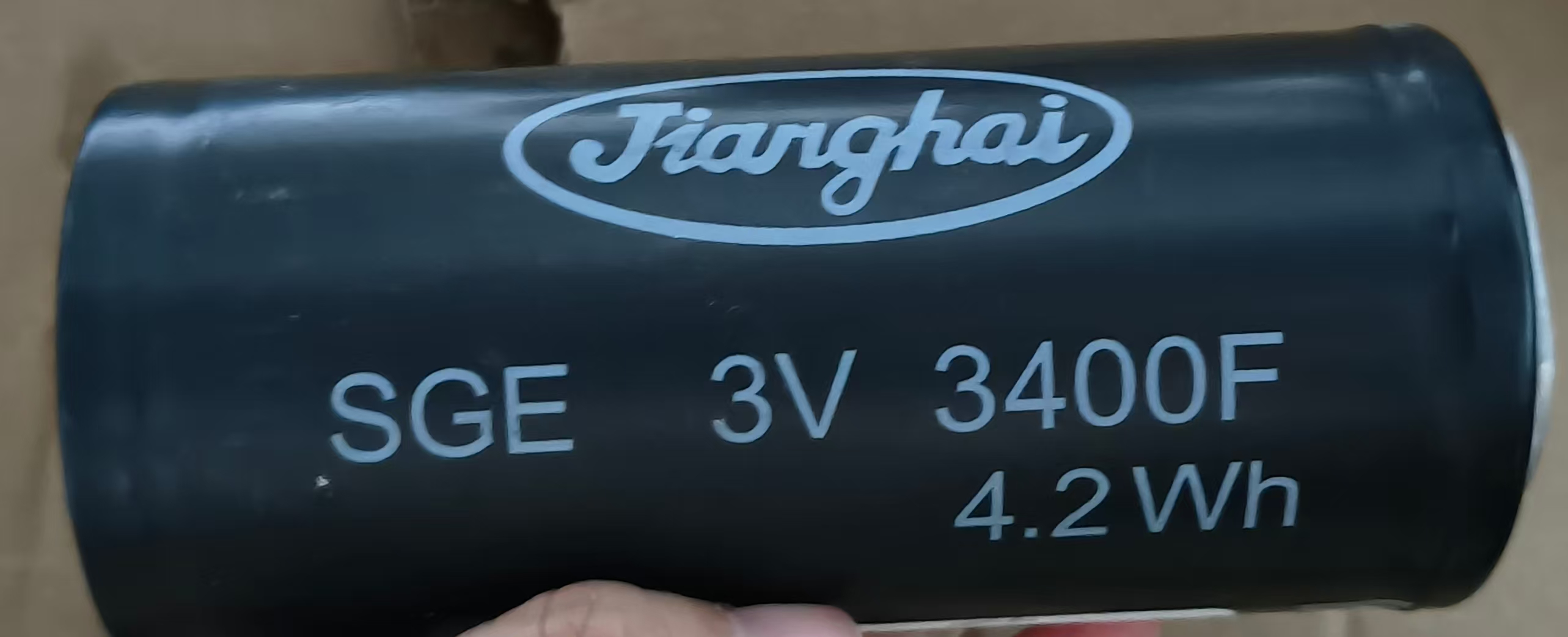 3V 220F