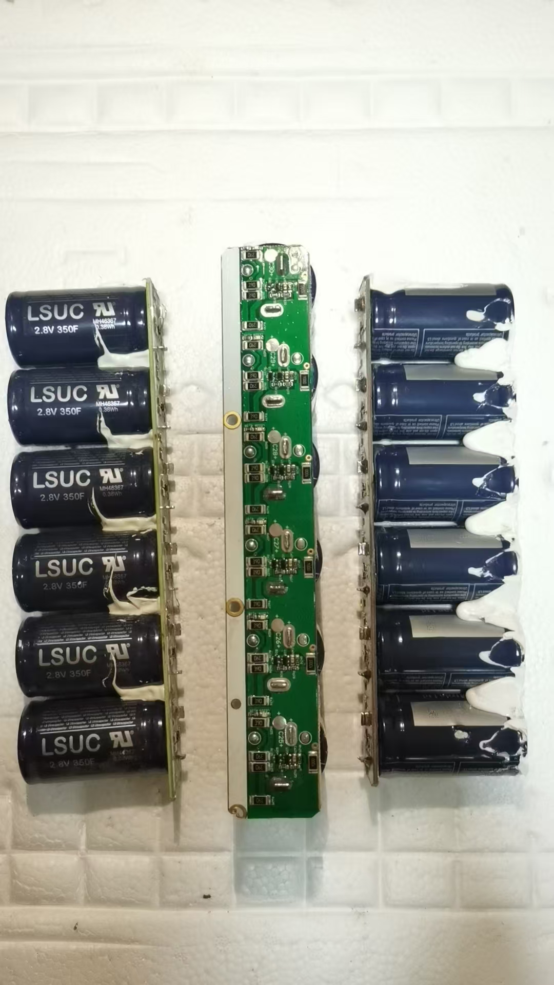 5.5V 1.5F